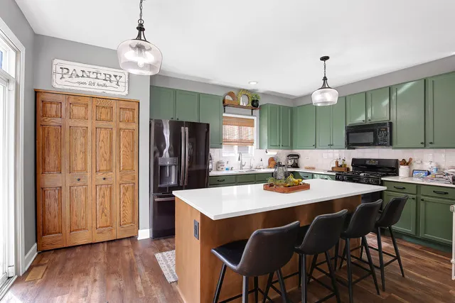 $490,000 | 14443 Etchingham Drive, Lockport, IL 60441