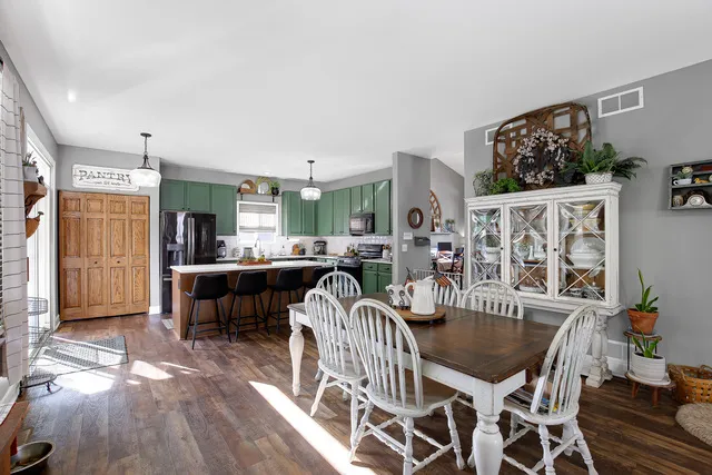 $490,000 | 14443 Etchingham Drive, Lockport, IL 60441