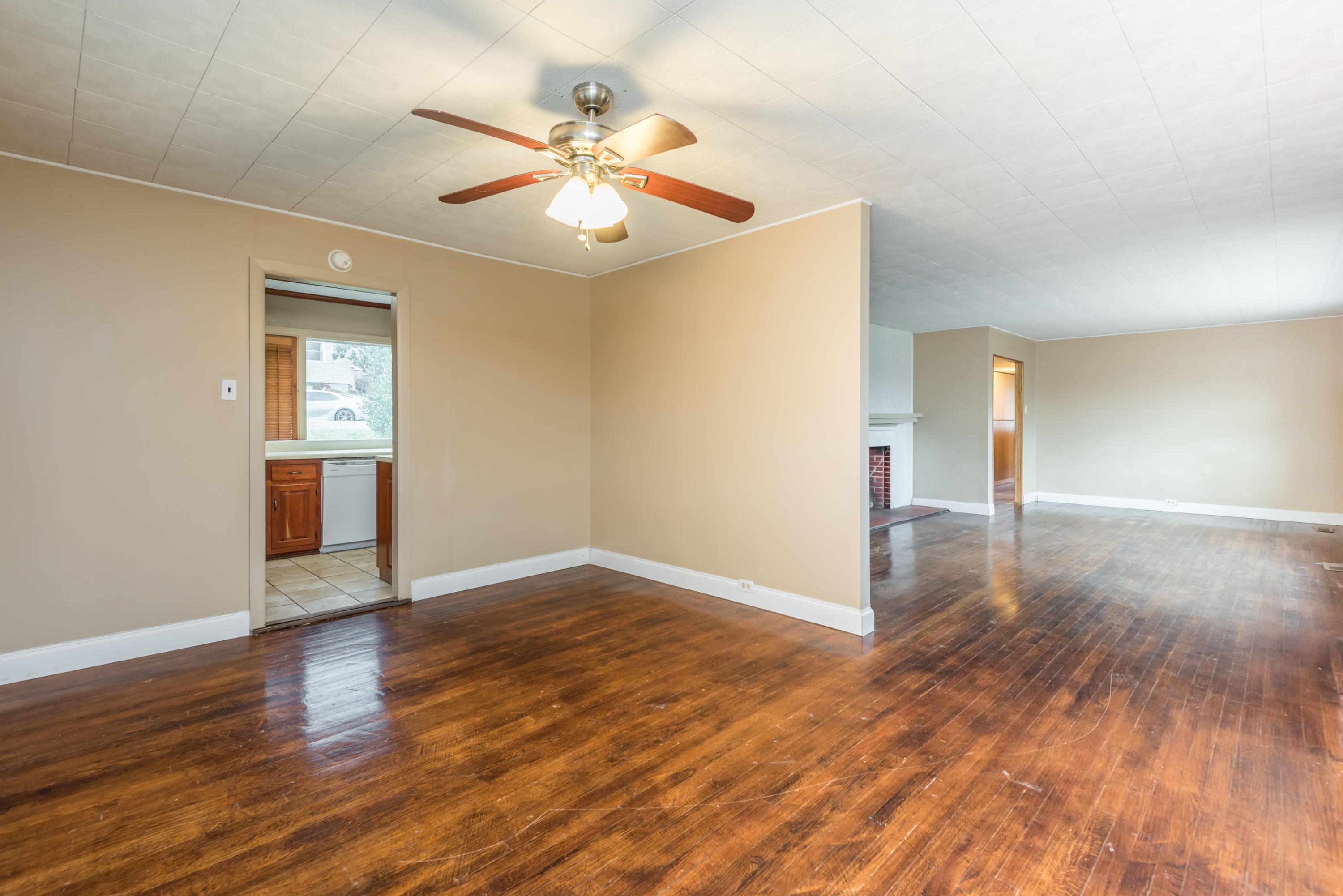 212 East Tennessee Avenue Oak Ridge, TN 37830 - Photo 12 of 24 212ETennesseeAve-18