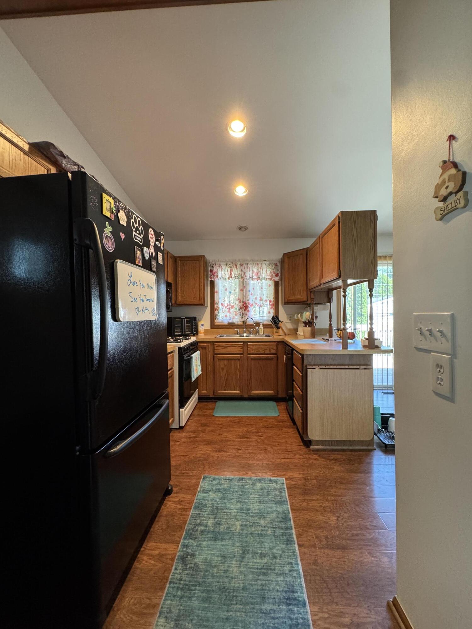39910 Bridgeview Street Harrison Township, MI 48045 - Photo 9 of 33 IMG_3320