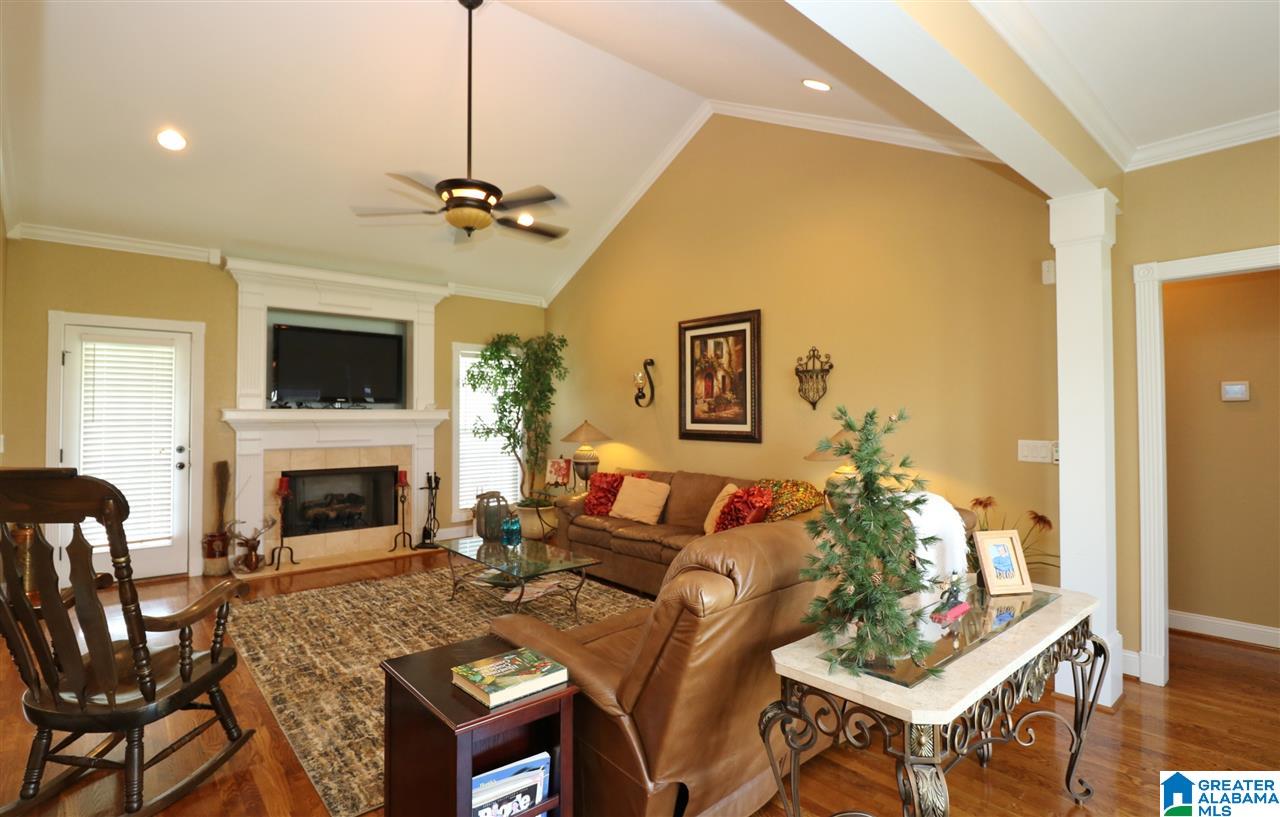 216 Easy Street Anniston, AL 36207 - Photo 4 of 35