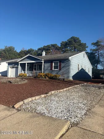 $405,000 | 28 Caldwell Drive, Toms River, NJ 08757