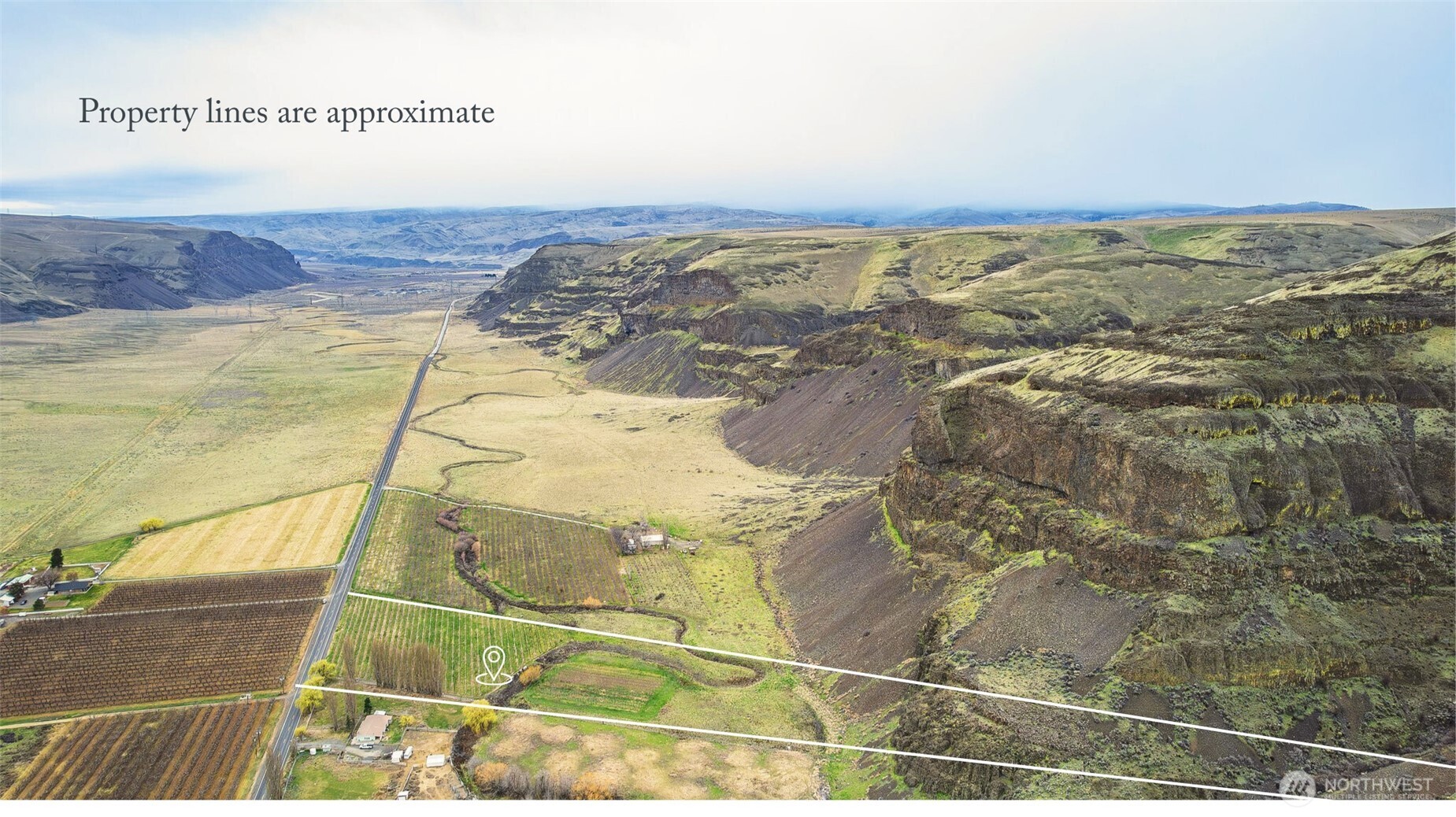 0 Palisades Road Palisades, WA 98845 - Photo 4 of 9 a view of a sky from a balcony