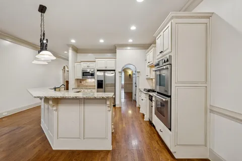 $1,250,000 | 2021 B Overhill Drive, Nashville, TN 37215