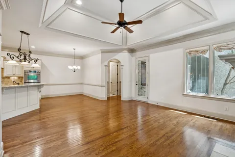 $1,250,000 | 2021 B Overhill Drive, Nashville, TN 37215