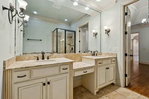 $1,250,000 | 2021 B Overhill Drive, Nashville, TN 37215