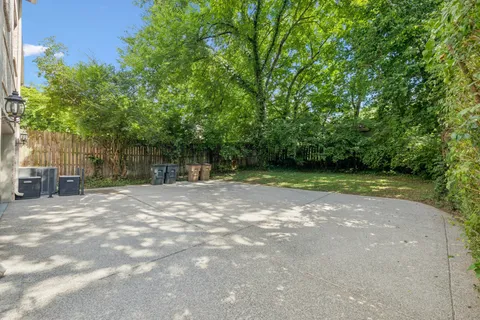 $1,250,000 | 2021 B Overhill Drive, Nashville, TN 37215