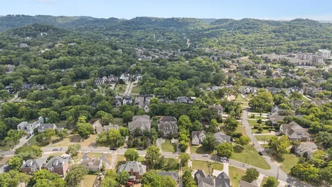 $1,250,000 | 2021 B Overhill Drive, Nashville, TN 37215