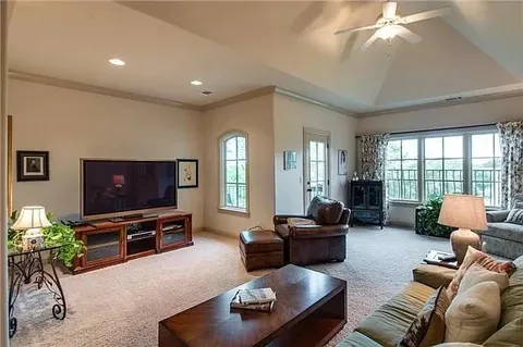 $1,250,000 | 2021 B Overhill Drive, Nashville, TN 37215