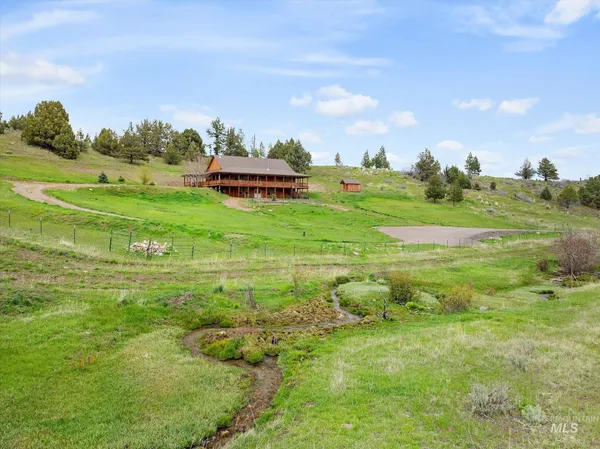 $1,050,000 | 36020 Alder Cr Road, Baker City, OR 97814