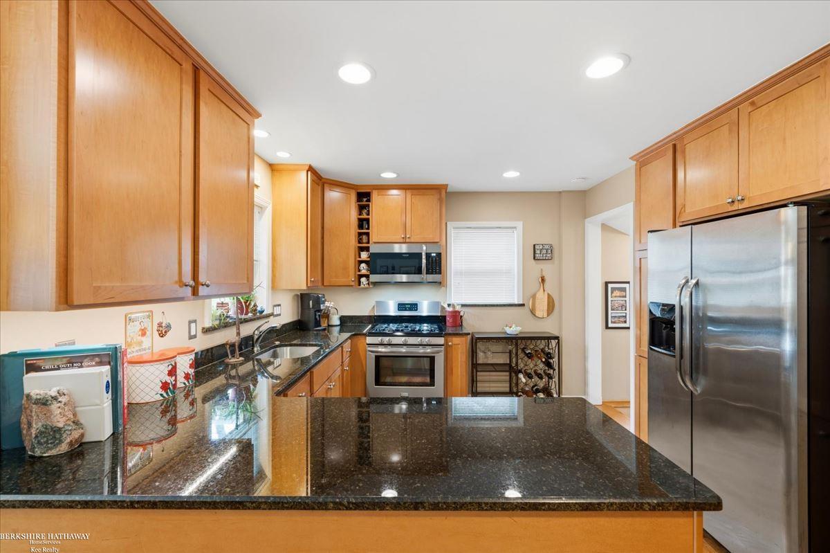 841 Washington Road Grosse Pointe, MI 48230 - Photo 13 of 59 Gallery Image 13