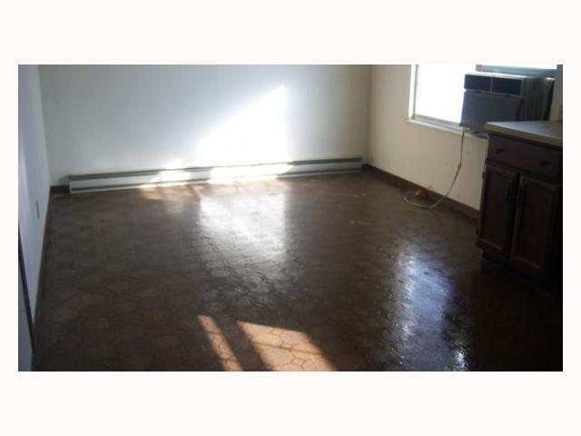 5541 Milhouse Road Indianapolis, IN 46221 - Photo 4 of 5 Gallery Image 4