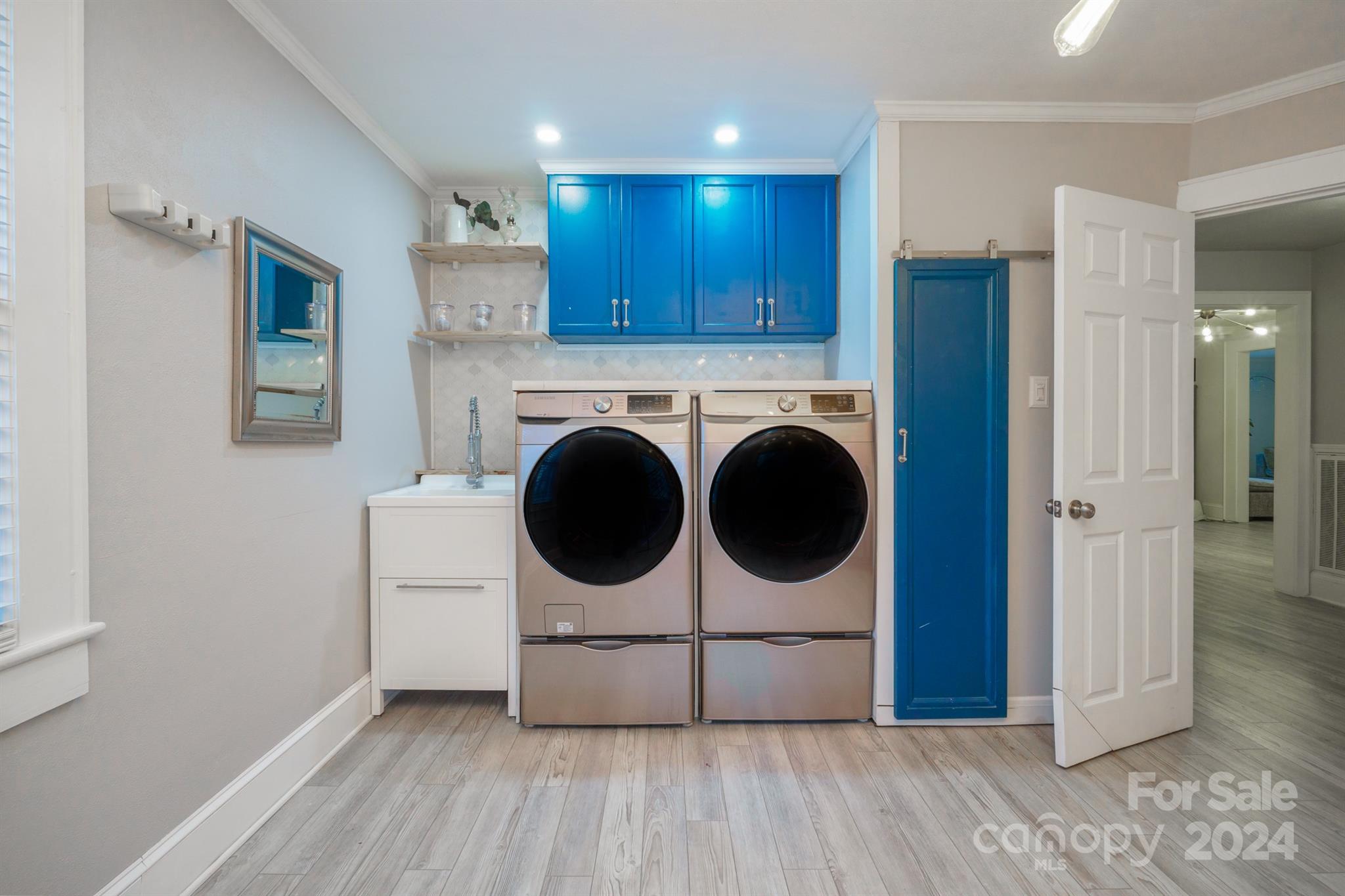 1072 5th Street Northeast Hickory, NC 28601 - Photo 19 of 27 a utility room with dryer and washer