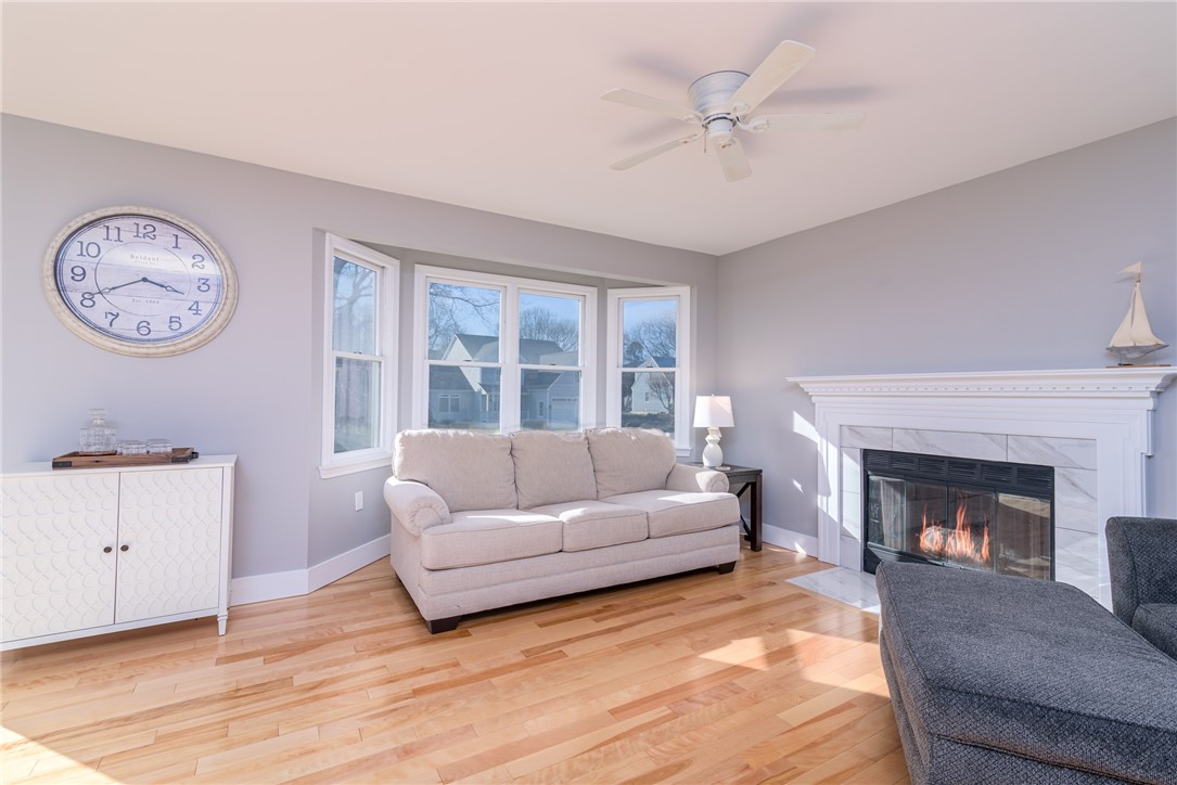 14 Juniper Avenue Westerly, RI 02891 - Photo 12 of 26