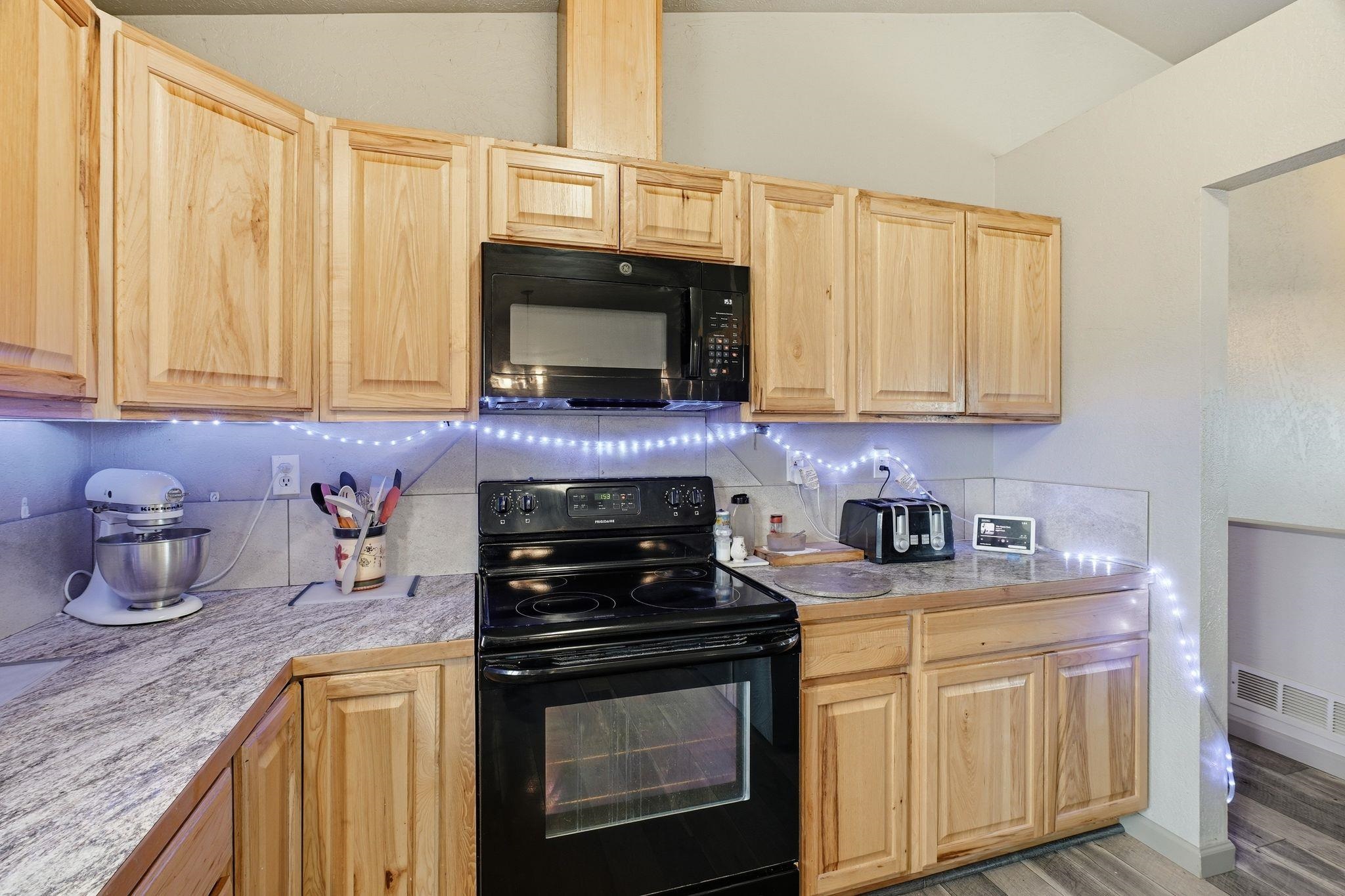 5614 North Canal Road Newman Lake, WA 99025 - Photo 12 of 50