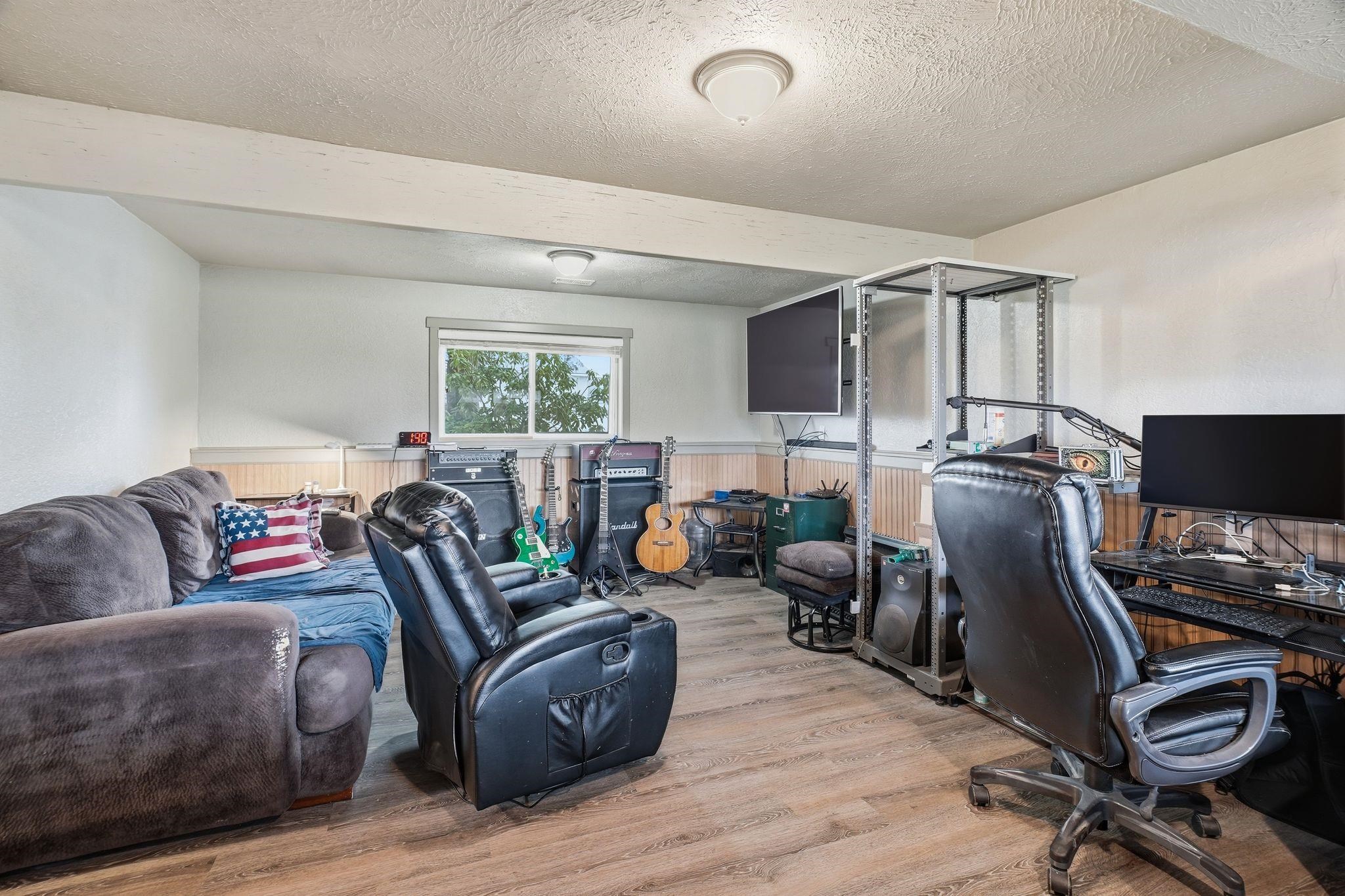 5614 North Canal Road Newman Lake, WA 99025 - Photo 18 of 50