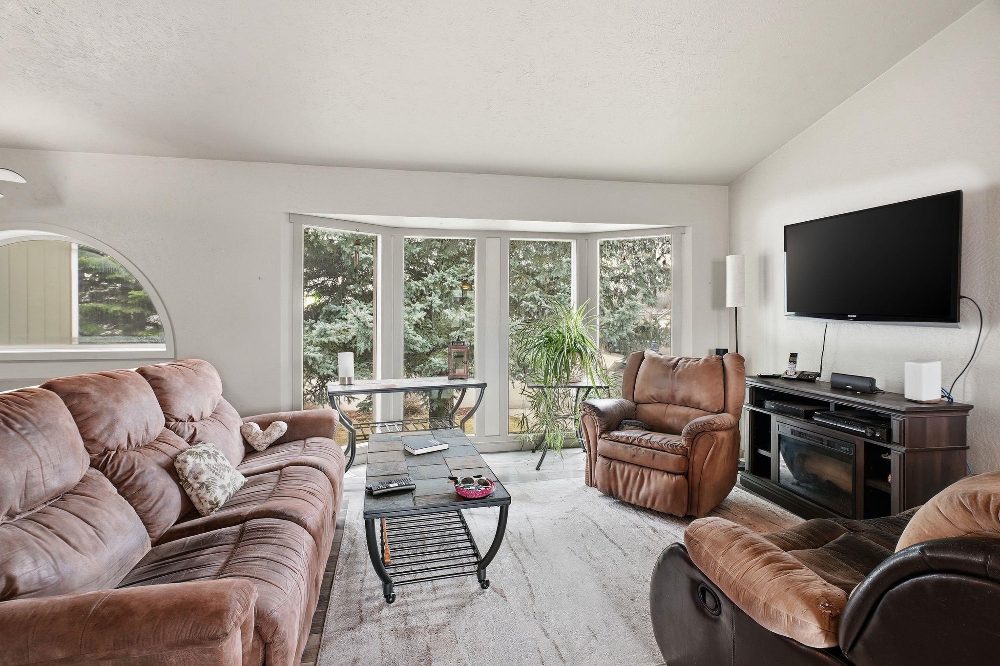 5614 North Canal Road Newman Lake, WA 99025 - Photo 5 of 50