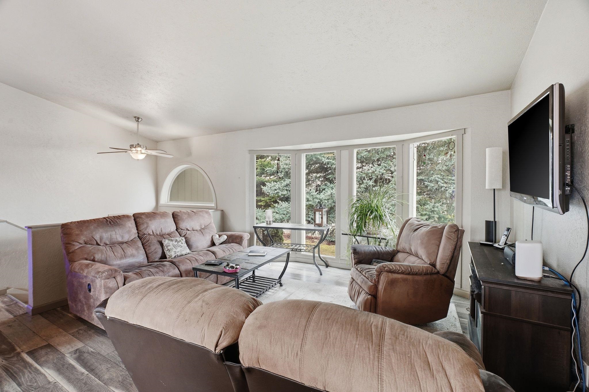 5614 North Canal Road Newman Lake, WA 99025 - Photo 6 of 50