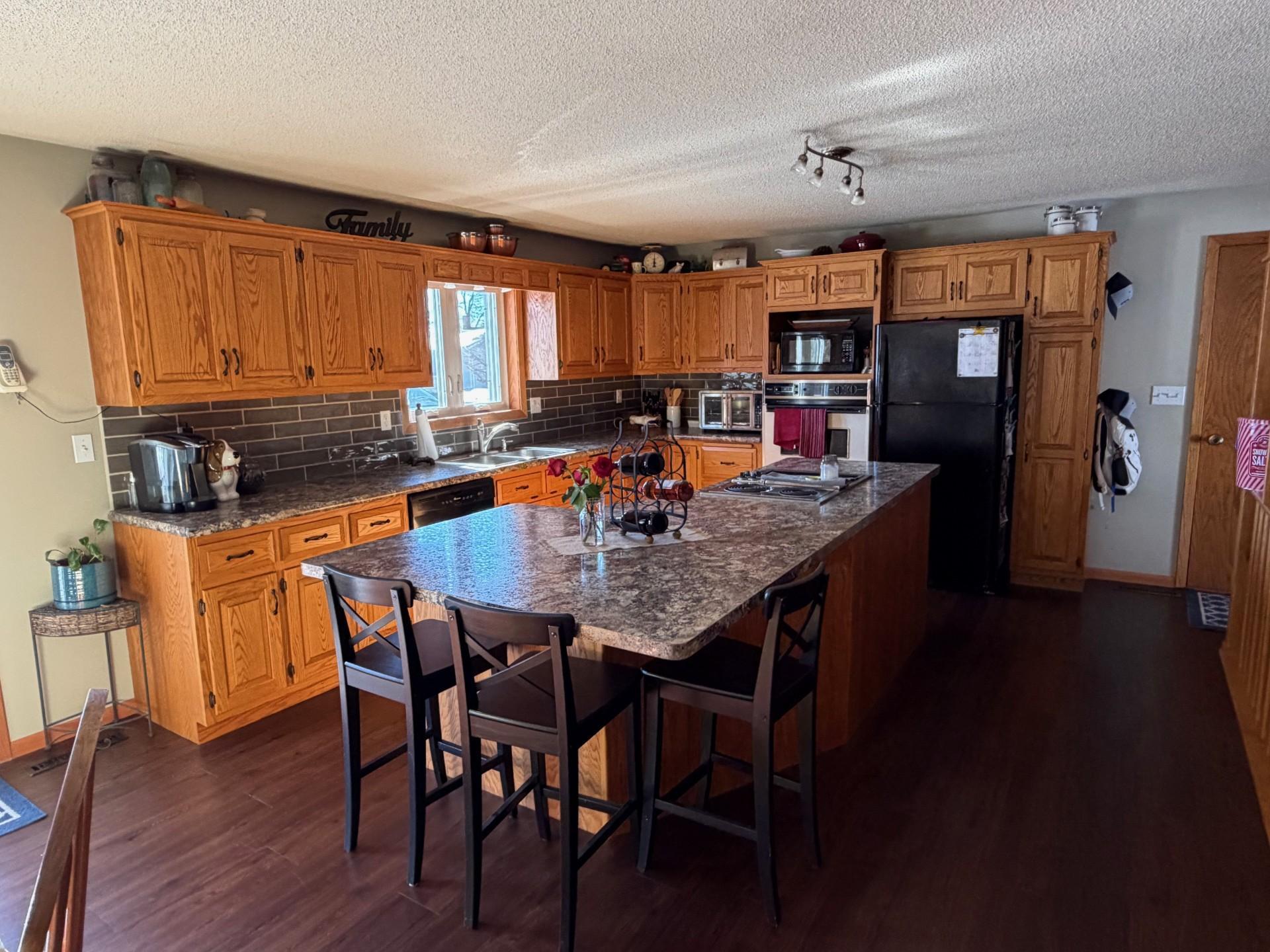 232 4th Street Bluffton, MN 56518 - Photo 11 of 29