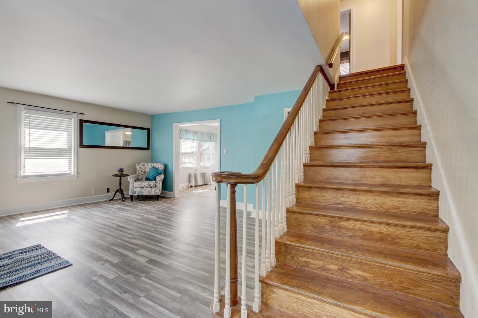 370 Hanover Road York, PA 17408 - Photo 2 of 23