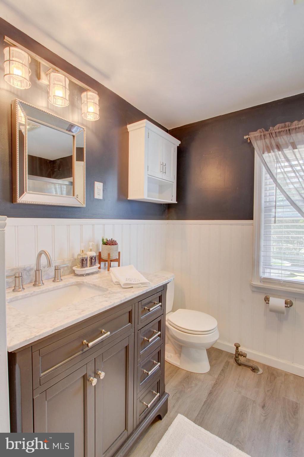 370 Hanover Road York, PA 17408 - Photo 17 of 23