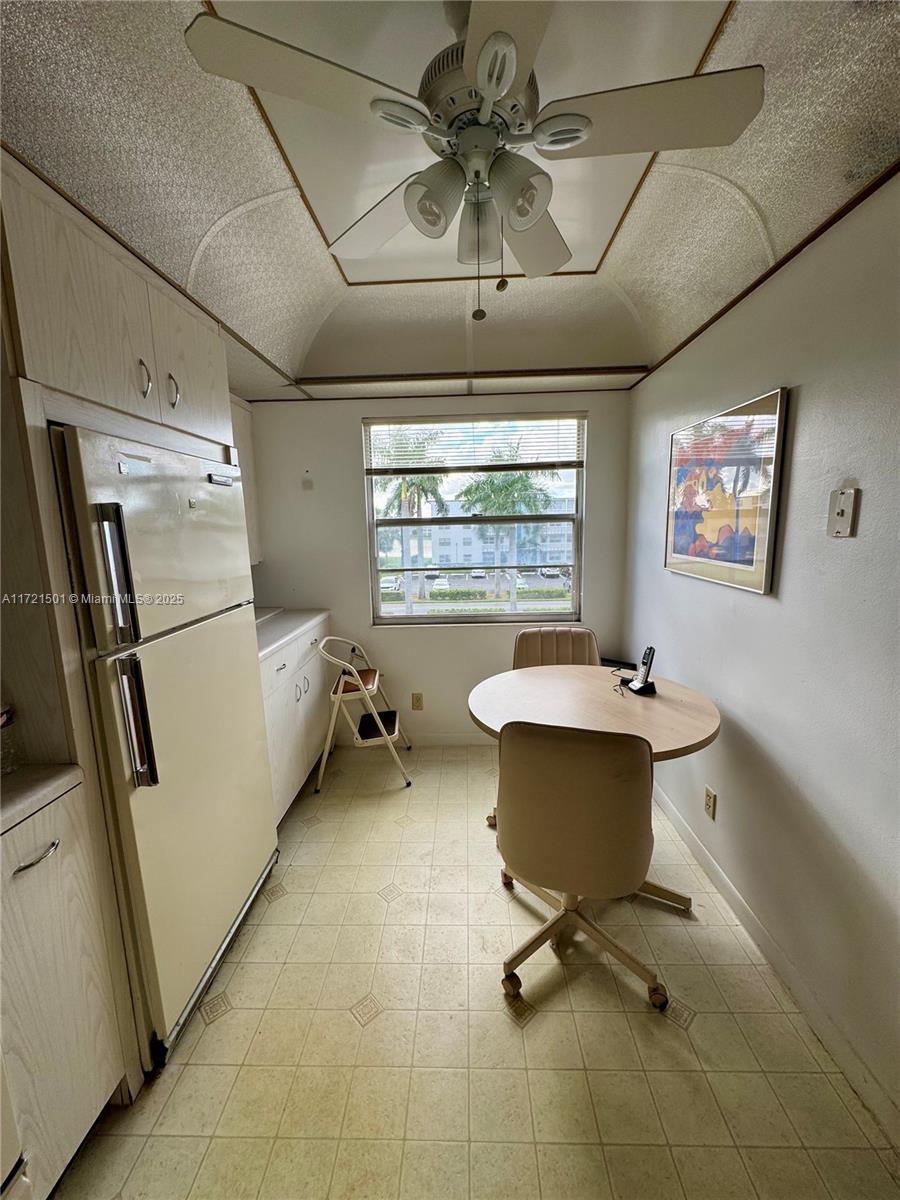 3019 Exeter, Unit 3019 Boca Raton, FL 33434 - Photo 8 of 19 Gallery Image 8