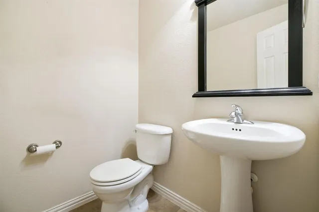 $300,000 | 3117 Carlisle Street, Bedford, TX 76021