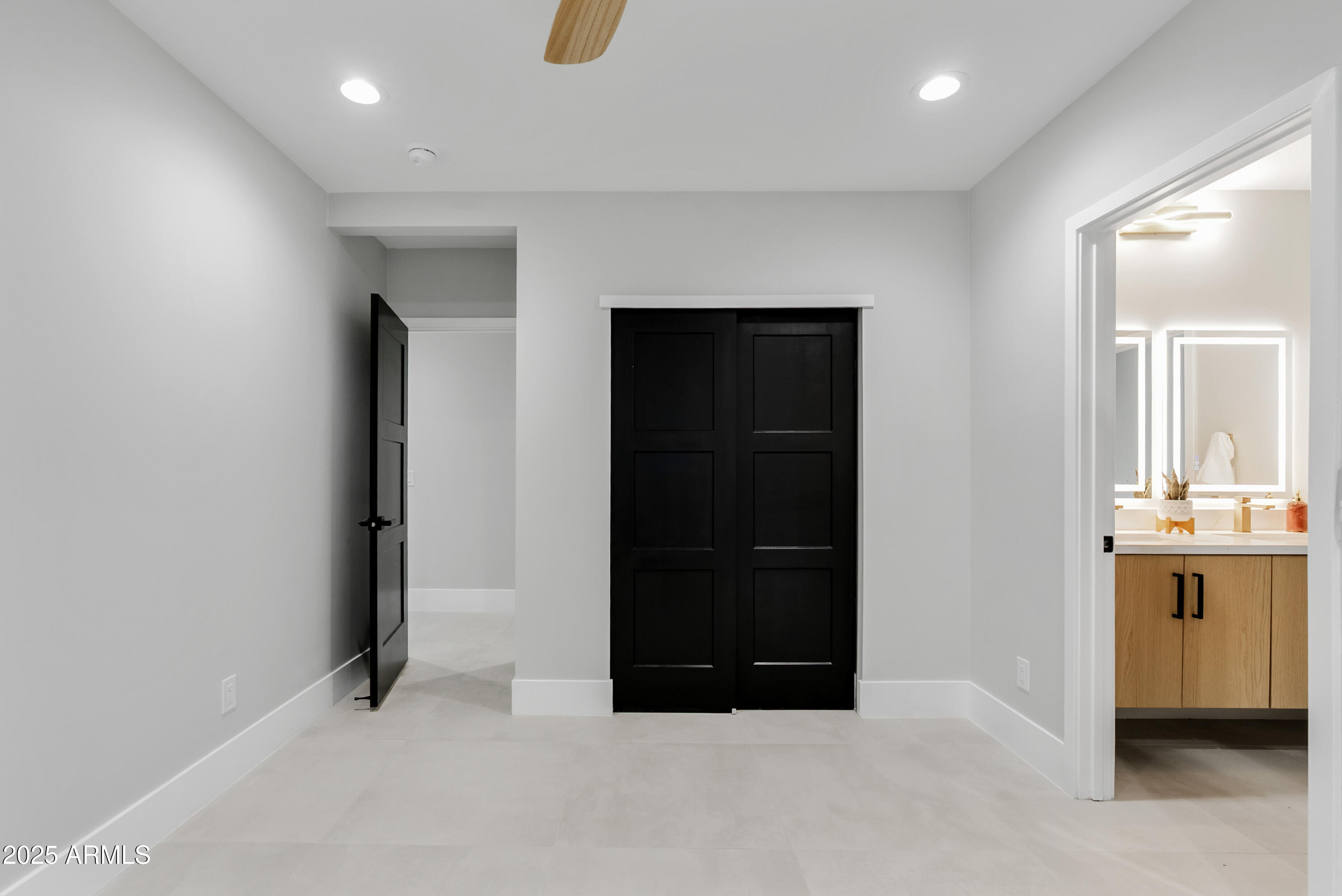 7717 North 7th Avenue Phoenix, AZ 85021 - Photo 17 of 26