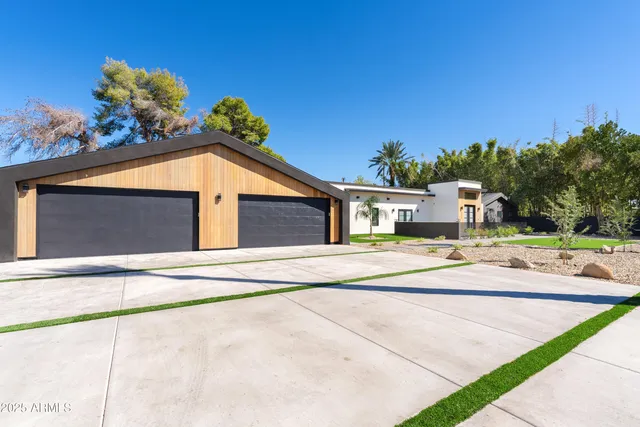 $1,945,000 | 7717 North 7th Avenue, Phoenix, AZ 85021