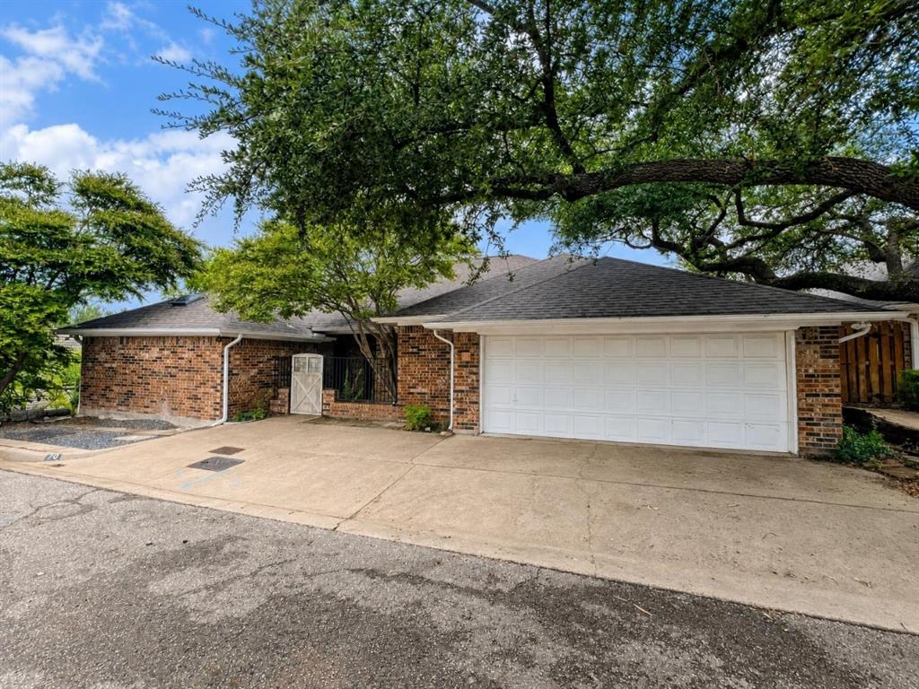 70 Legend Road Benbrook, TX 76132 - Photo 1 of 33 Gallery Image 1