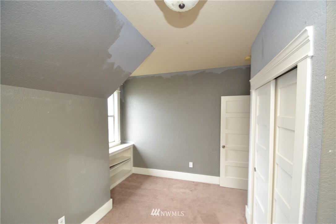 2126 Rucker Avenue Everett, WA 98201 - Photo 14 of 25