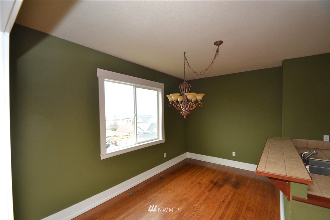 2126 Rucker Avenue Everett, WA 98201 - Photo 9 of 25