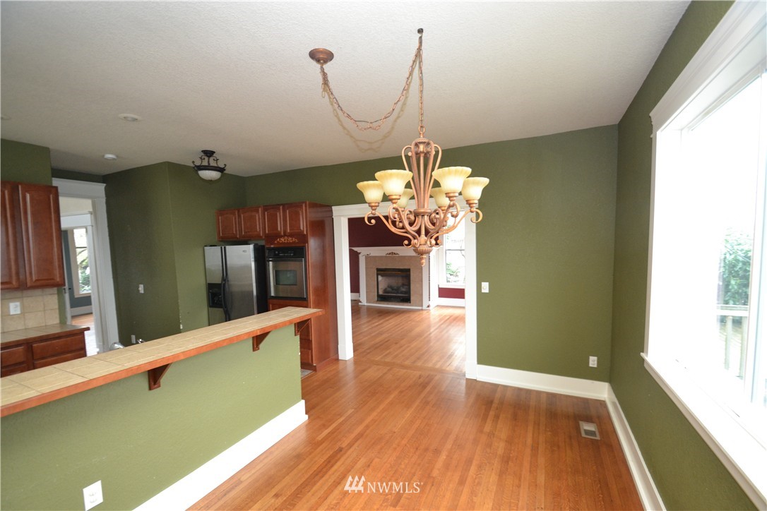 2126 Rucker Avenue Everett, WA 98201 - Photo 10 of 25