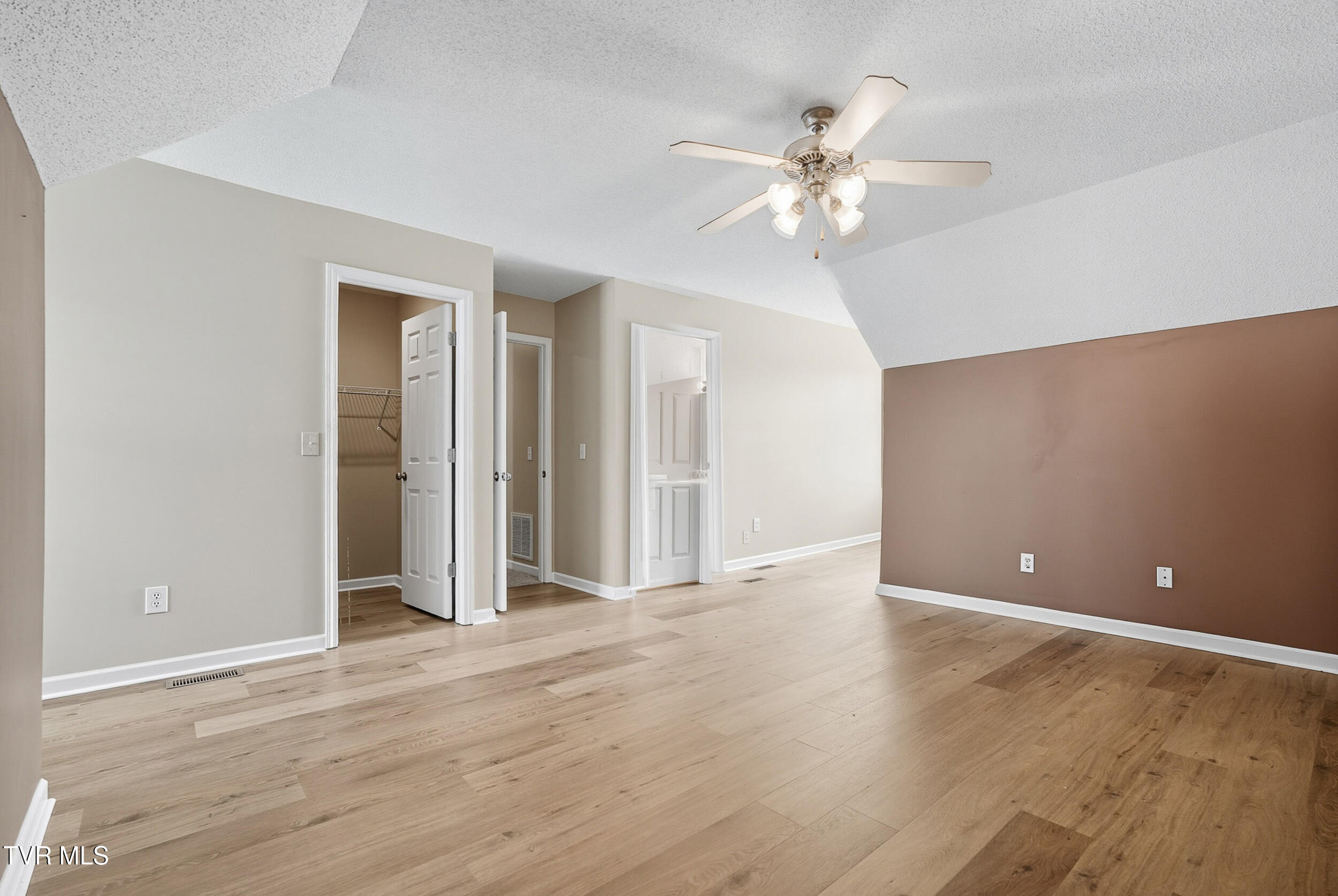 12 Province Drive, Unit 12 Gray, TN 37615 - Photo 18 of 34 18_dsc05403