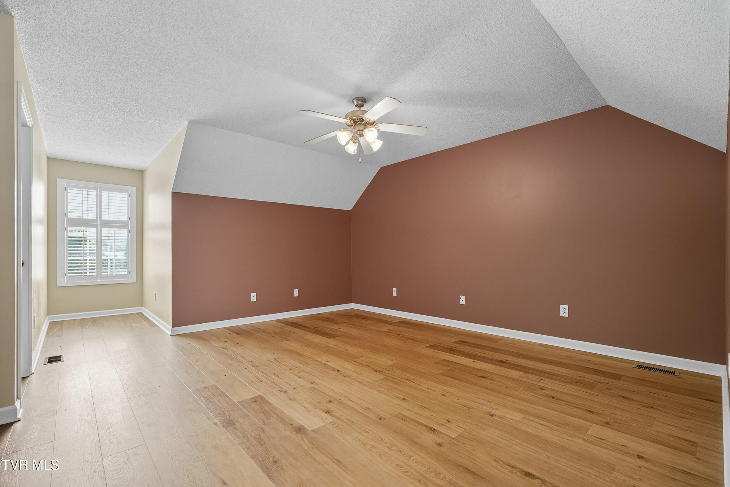 12 Province Drive, Unit 12 Gray, TN 37615 - Photo 19 of 34 19_dsc05409