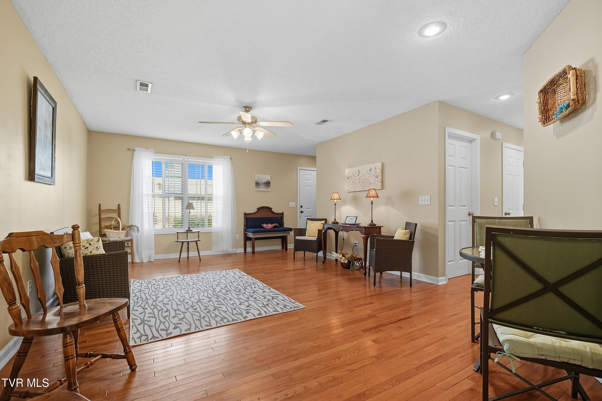 12 Province Drive, Unit 12 Gray, TN 37615 - Photo 8 of 34 8_dsc05394