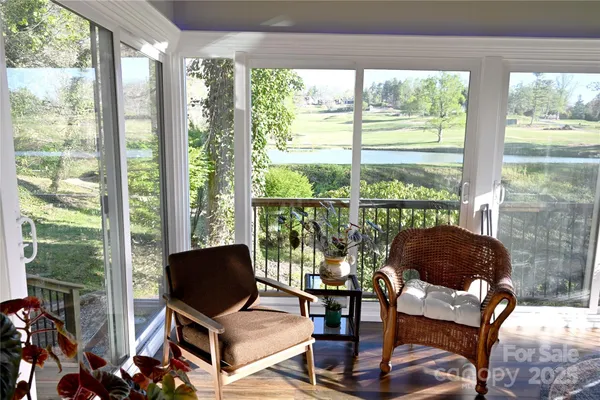 $525,000 | 501 Fairway Drive, Hendersonville, NC 28739