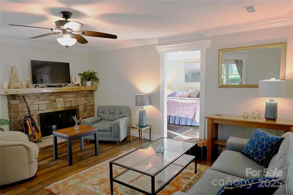 $525,000 | 501 Fairway Drive, Hendersonville, NC 28739