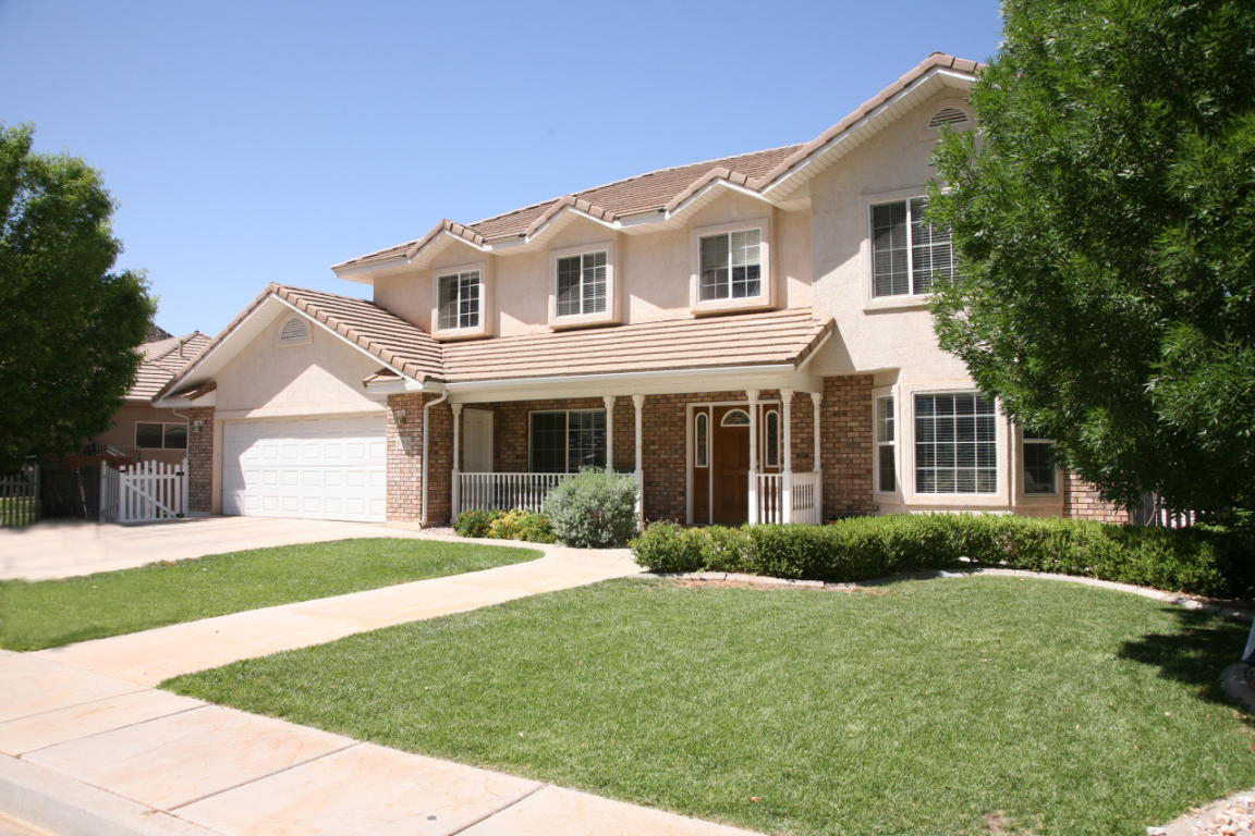 175 North Shadow Pointe Dr Street St. George, UT 84770 - Photo 1 of 1 Front View
