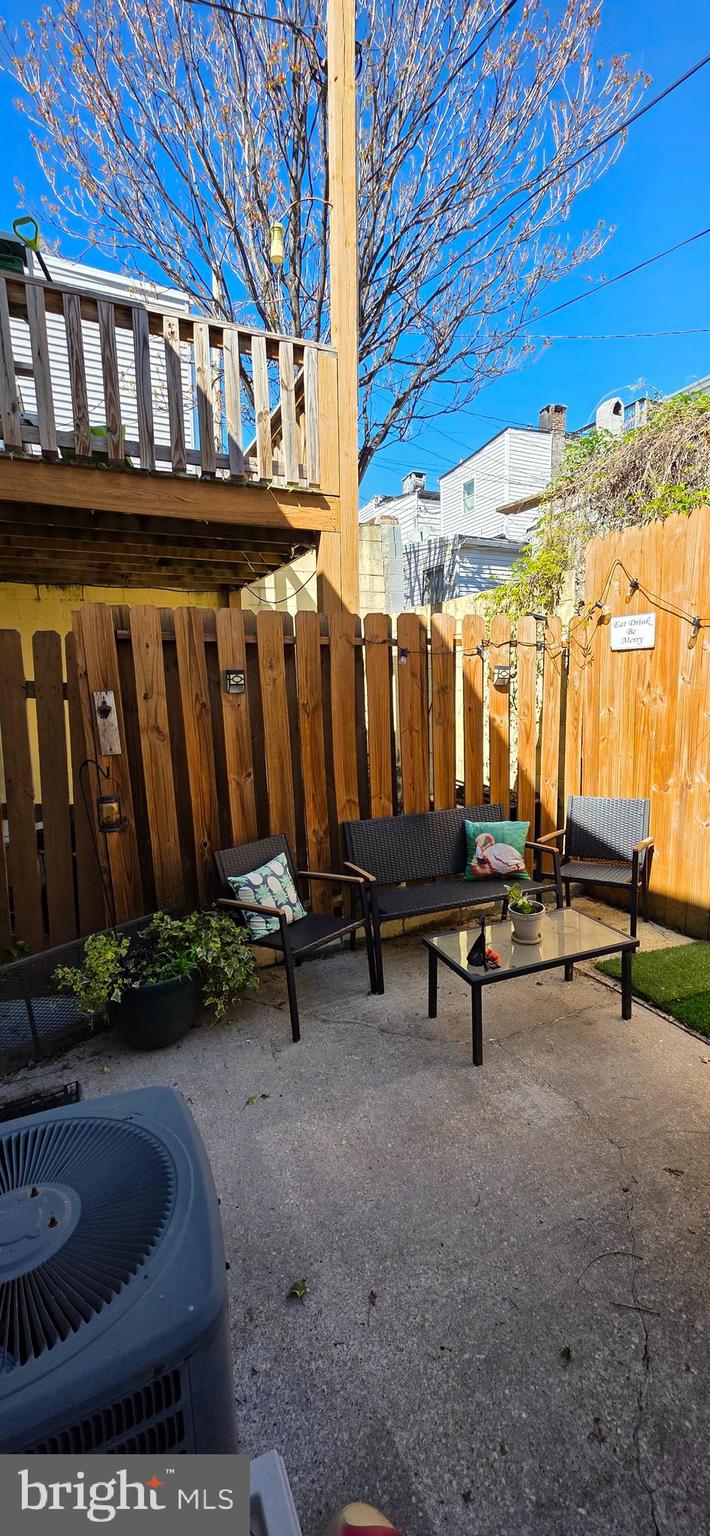 235 South Duncan Street Baltimore, MD 21231 - Photo 3 of 19