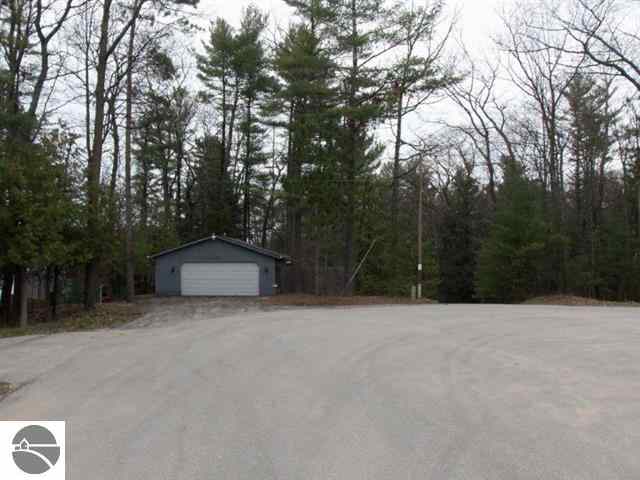 3692 Harolds Road Traverse City, MI 49696 - Photo 31 of 34 1744686-30.JPG
