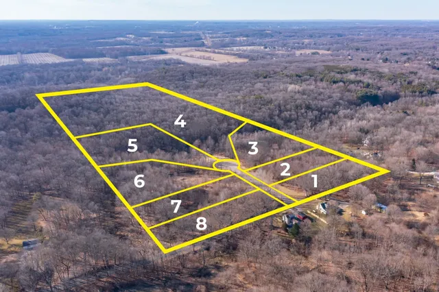 $75,000 | 3127 Elk Antler Avenue, Unit 2, Plainwell, MI 49080