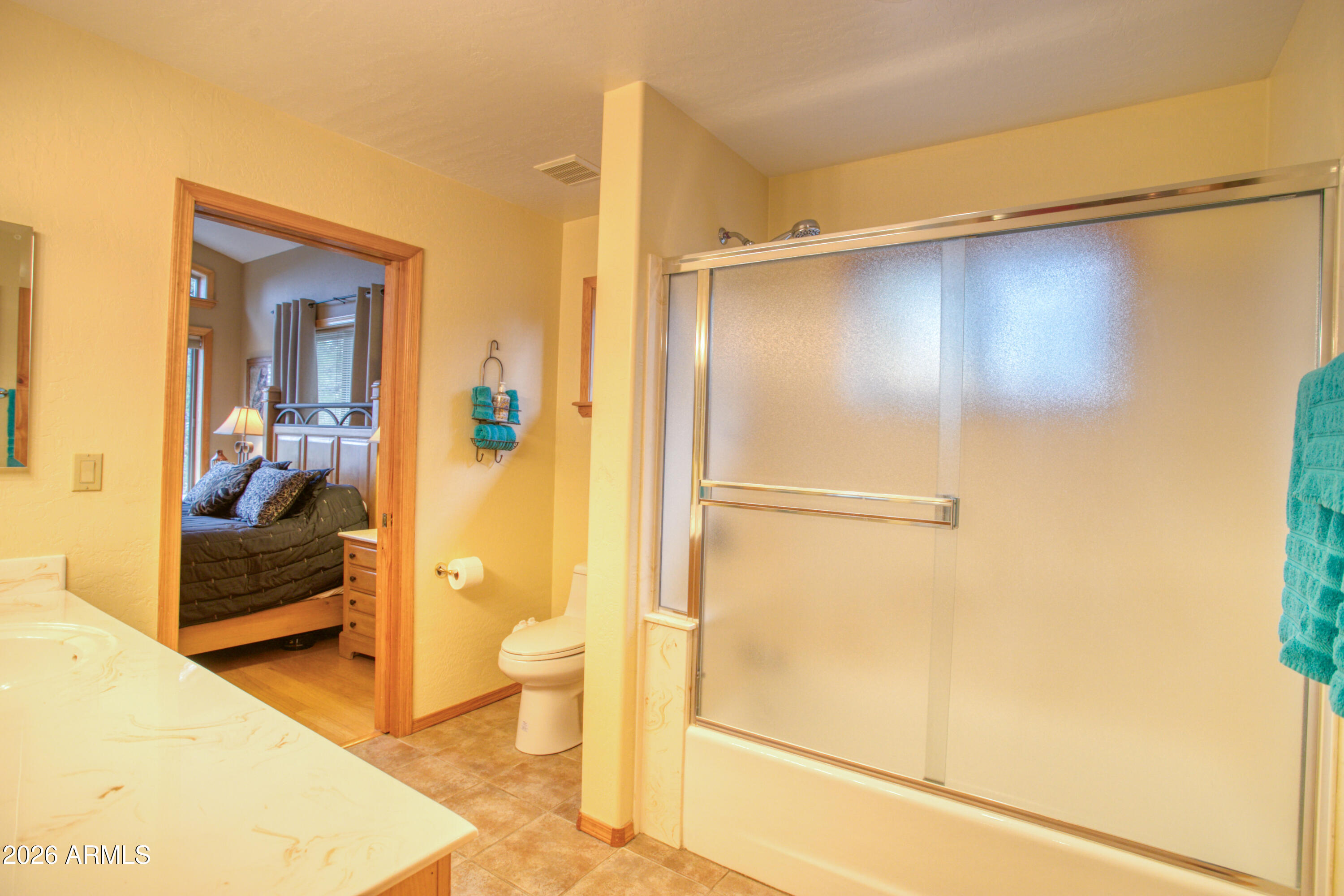 826 Pine Creek Circle Lakeside, AZ 85929 - Photo 24 of 68 Guest Shower