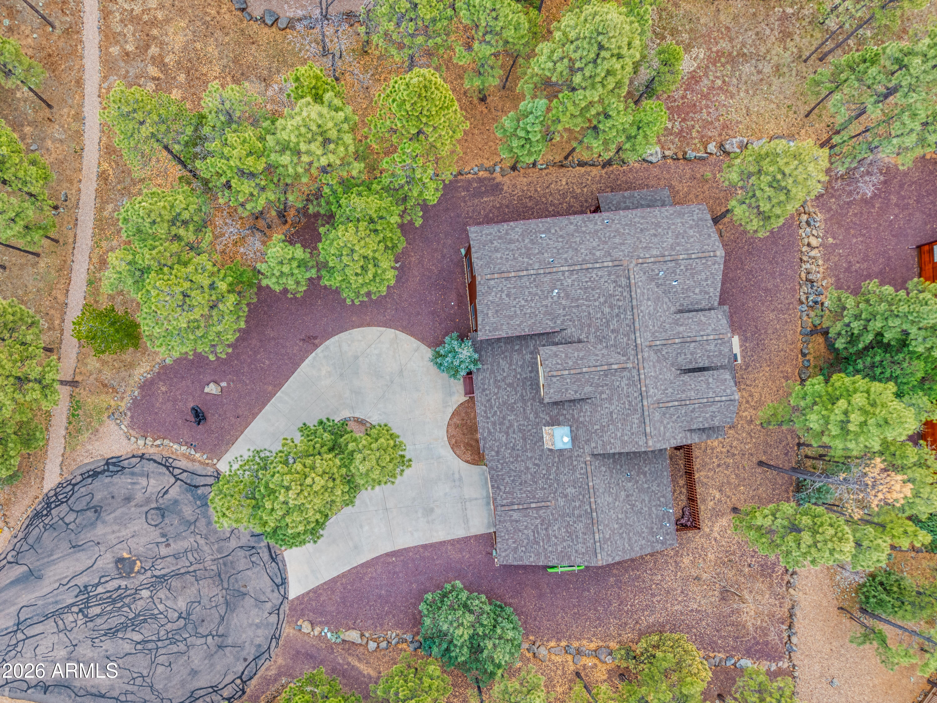 826 Pine Creek Circle Lakeside, AZ 85929 - Photo 40 of 68 an aerial view of a house with a yard and garden