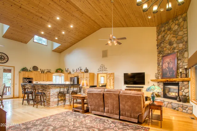 $1,199,000 | 826 Pine Creek Circle, Lakeside, AZ 85929