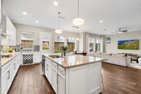 $435,000 | 8904 Aventino Way, Houston, TX 77080