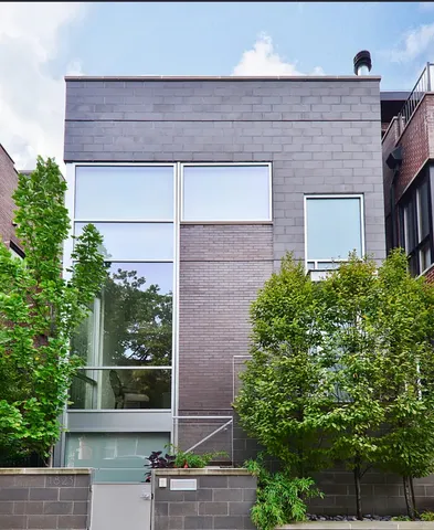 $12,000 | 1823 West Race Avenue, Unit 1823, Chicago, IL 60622