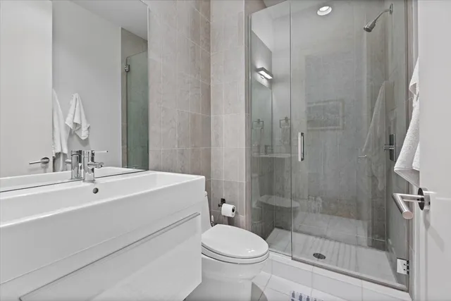 $12,000 | 1823 West Race Avenue, Unit 1823, Chicago, IL 60622