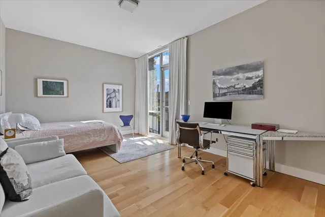 $12,000 | 1823 West Race Avenue, Unit 1823, Chicago, IL 60622