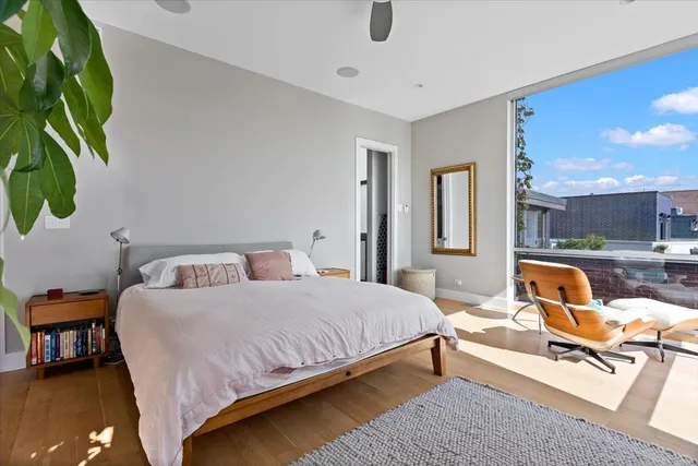 $12,000 | 1823 West Race Avenue, Unit 1823, Chicago, IL 60622